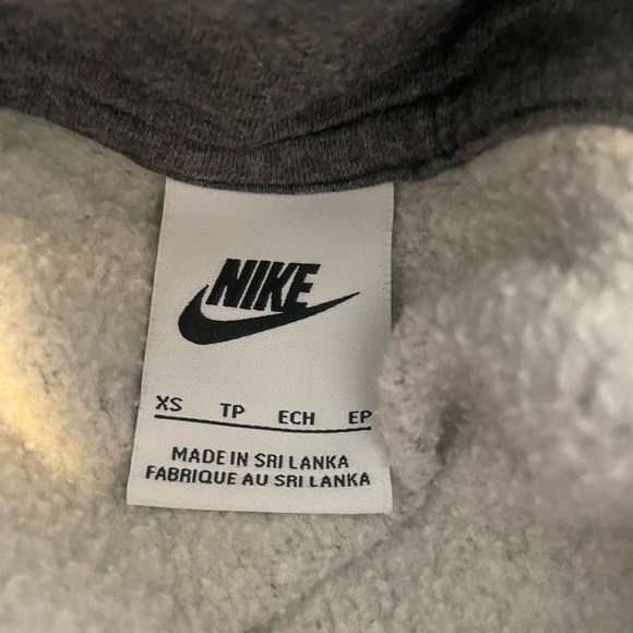 Gray Nike hoodie - Picture 3 of 3